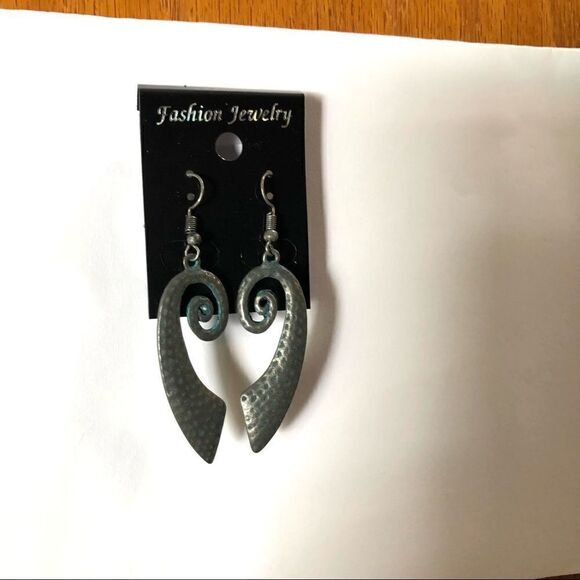 Fashion Jewelry Artsy Earrings Metal Dangle (A)93 - Picture 1 of 6